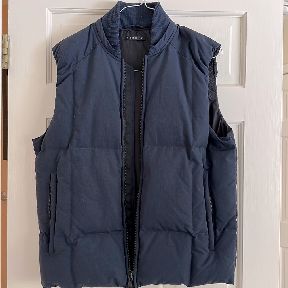 Theory Men’s puffer vest (L)